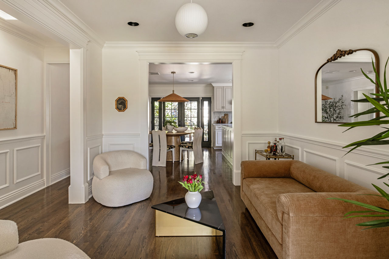 3712 S Muirfield Rd Crenshaw Manor home for Sale Tracy Do Real Estate