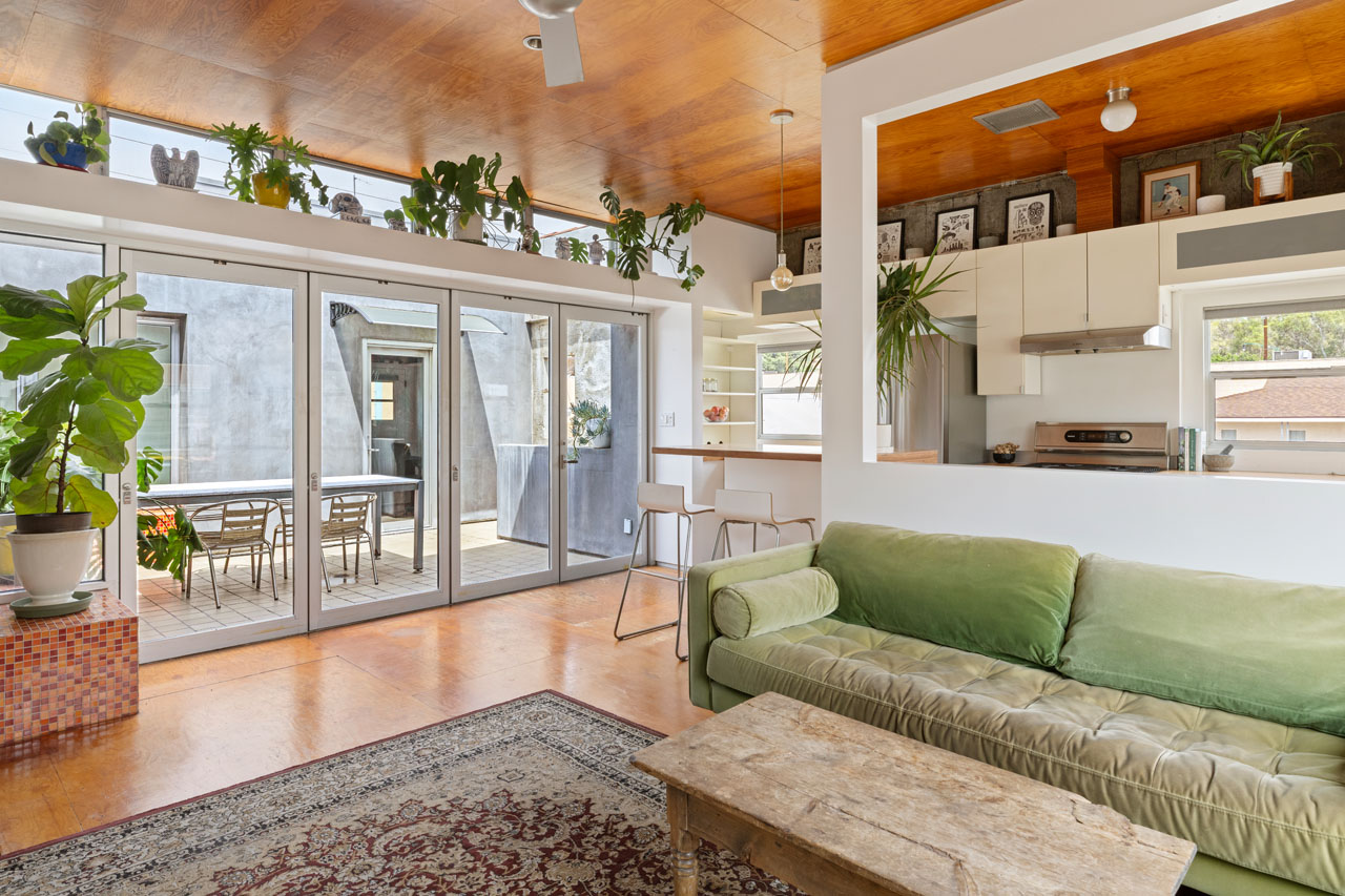 977 Chung King Rd Chinatown Mixed-use commercial property for sale Tracy Do Real Estate