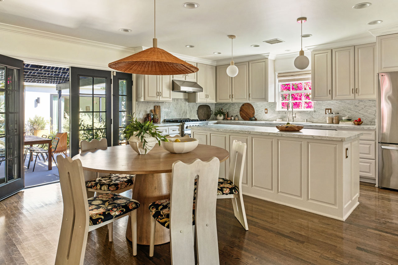 3712 S Muirfield Rd Crenshaw Manor home for Sale Tracy Do Real Estate