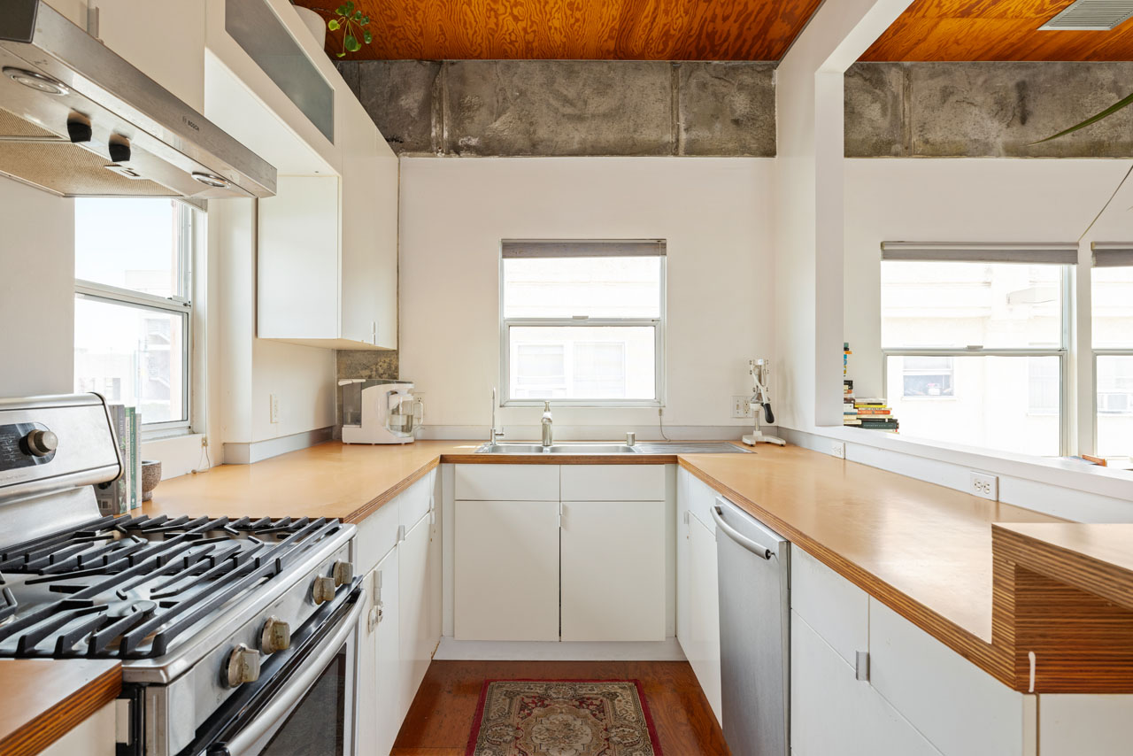 977 Chung King Rd Chinatown Mixed-use commercial property for sale Tracy Do Real Estate