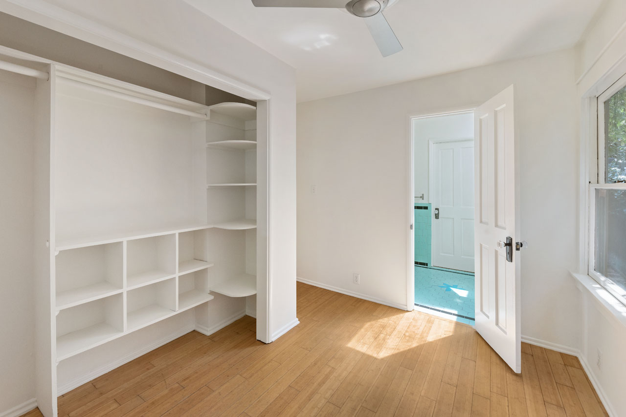 1448 Angelus Ave Silver Lake Bungalow home for lease Tracy Do Real Estate