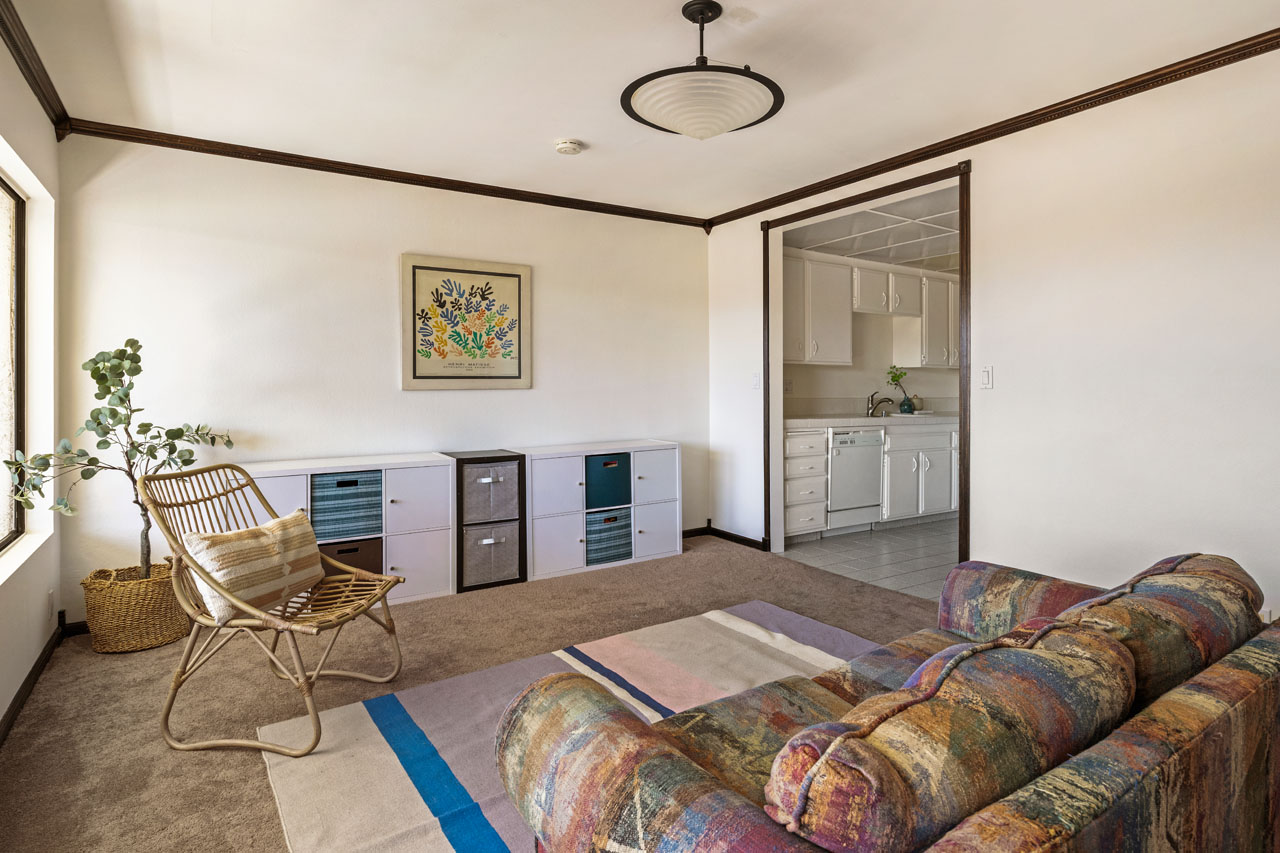 1325 Valley View Rd #304 Glendale Condo for Sale Tracy Do Real Estate