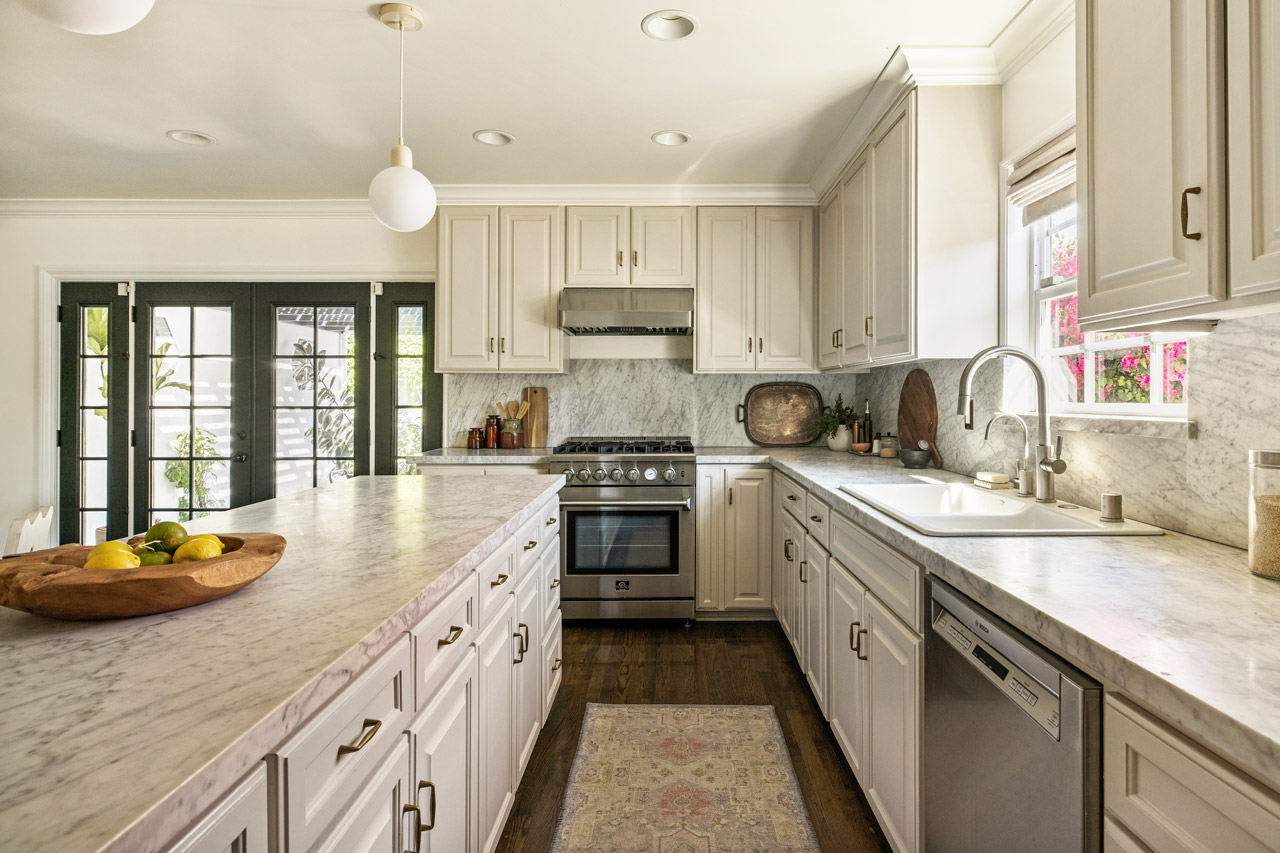 3712 S Muirfield Rd Crenshaw Manor home for Sale Tracy Do Real Estate