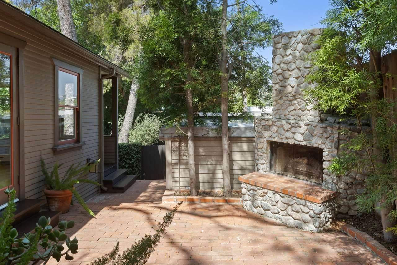 1448 Angelus Ave Silver Lake Bungalow home for lease Tracy Do Real Estate