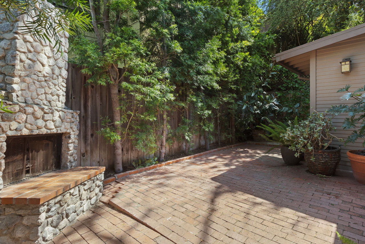 1448 Angelus Ave Silver Lake Bungalow home for lease Tracy Do Real Estate