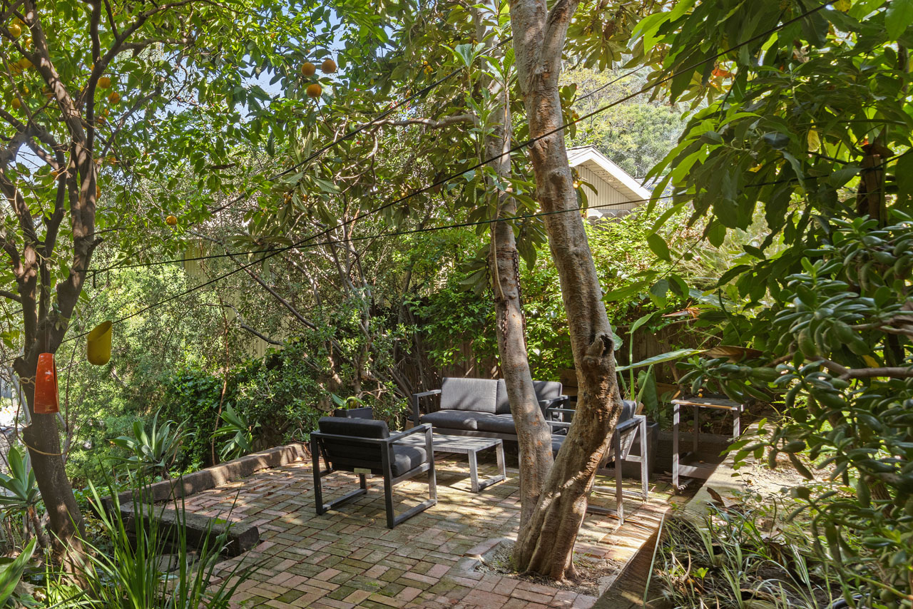 1448 Angelus Ave Silver Lake Bungalow home for lease Tracy Do Real Estate