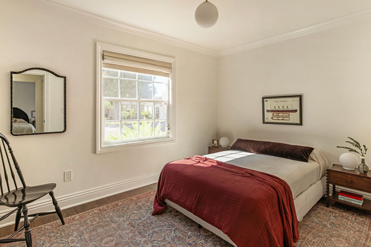 3712 S Muirfield Rd Crenshaw Manor home for Sale Tracy Do Real Estate