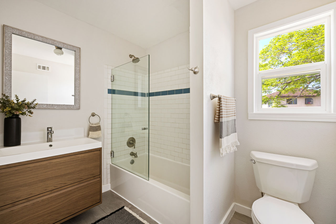 236 S Ave 22 Lincoln Heights Home for Sale Tracy Do Real Estate