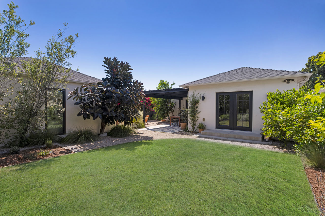 3712 S Muirfield Rd Crenshaw Manor home for Sale Tracy Do Real Estate