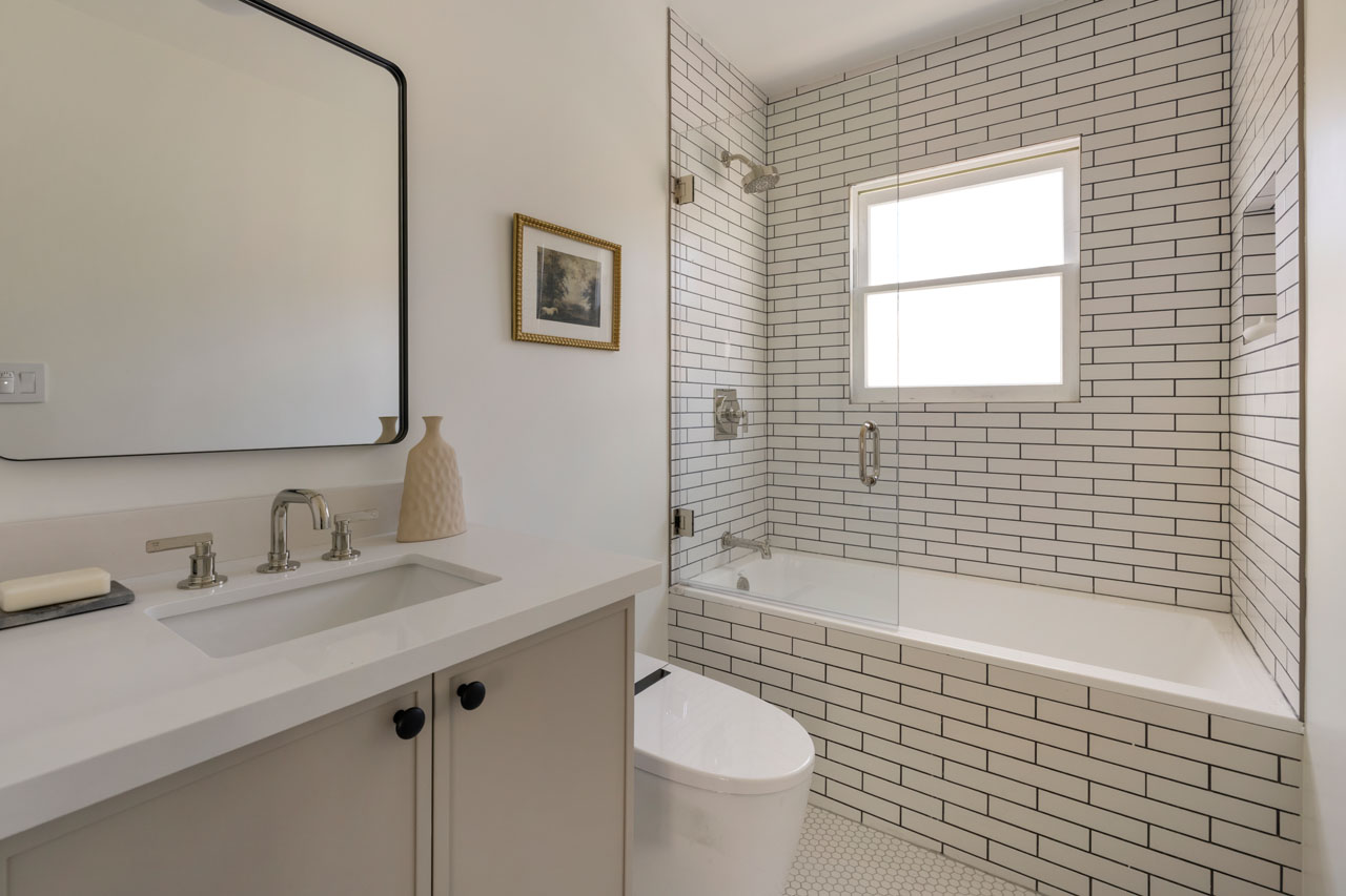 619 N Sycamore Ave Hancock Park Spanish style TIC for sale Tracy Do Real Estate