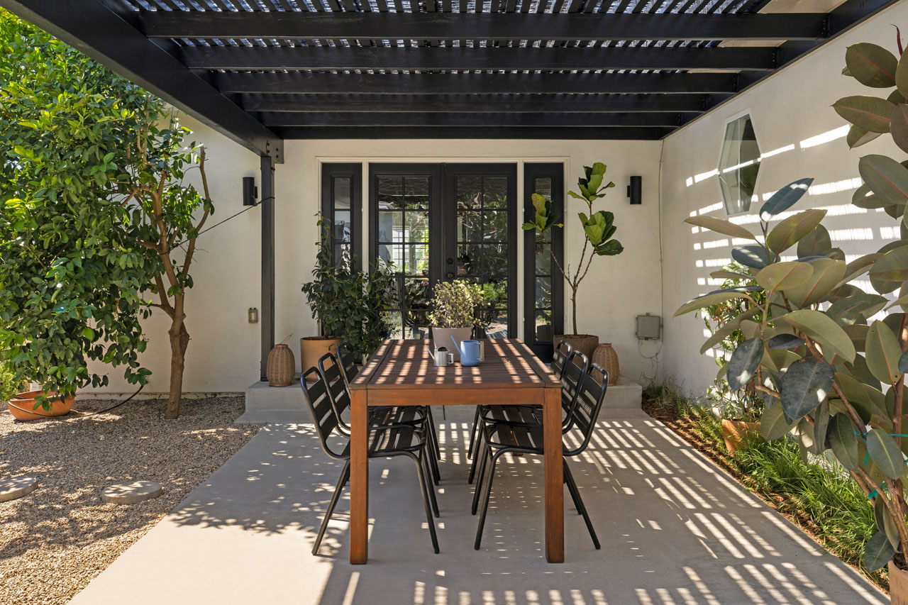 3712 S Muirfield Rd Crenshaw Manor home for Sale Tracy Do Real Estate