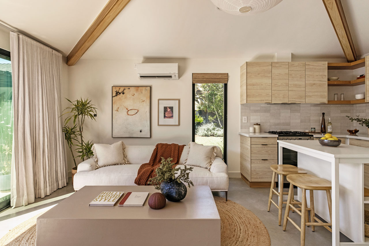 3712 S Muirfield Rd Crenshaw Manor home for Sale Tracy Do Real Estate