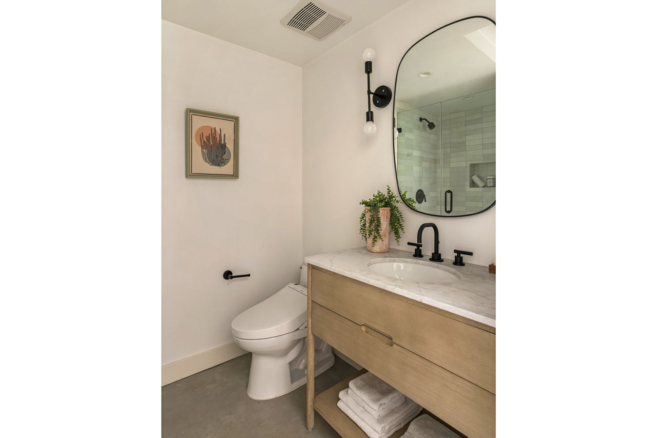 3712 S Muirfield Rd Crenshaw Manor home for Sale Tracy Do Real Estate