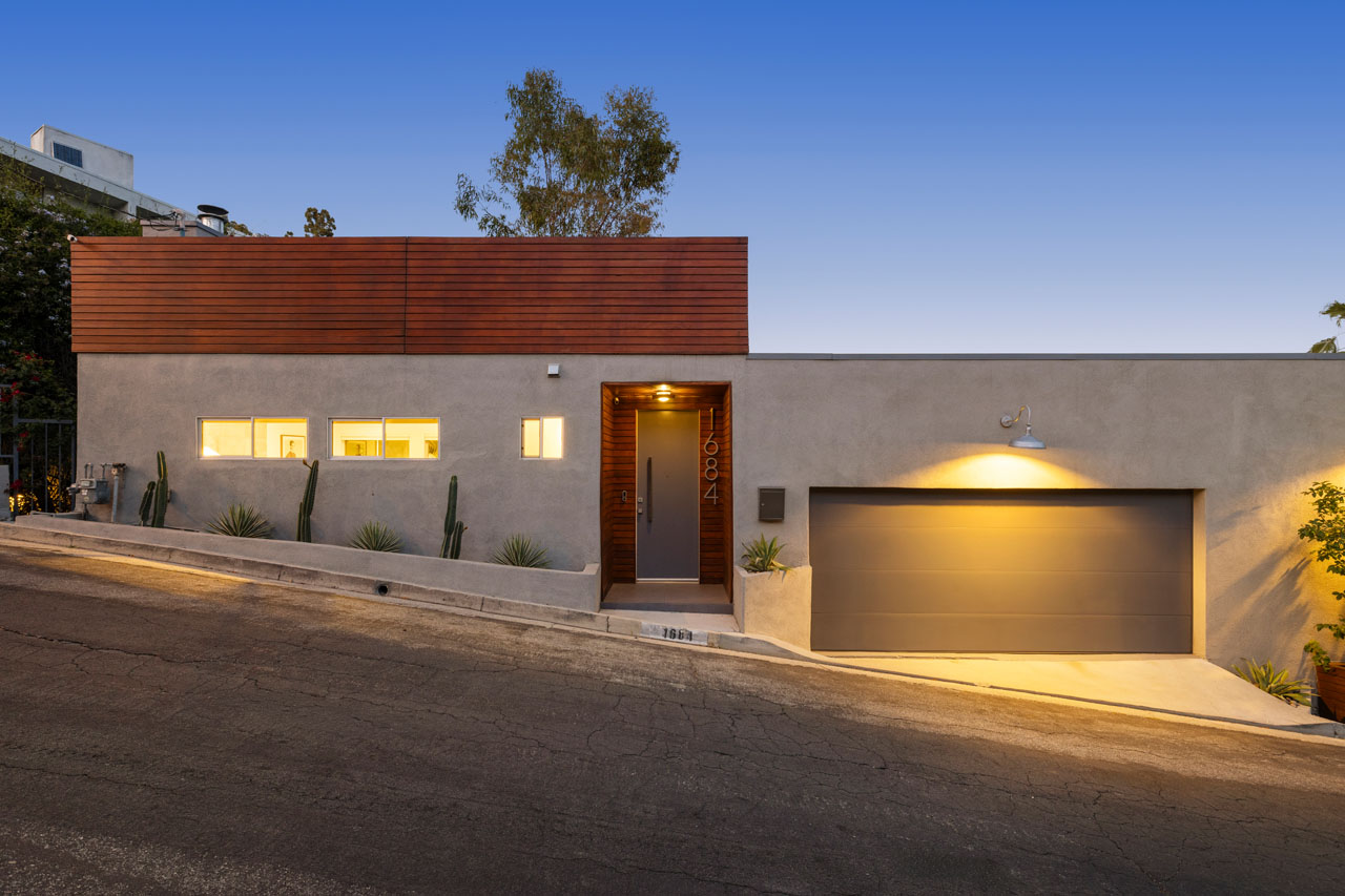 1684 Rotary Dr Silver Lake Home for Sale Tracy Do Real Estate