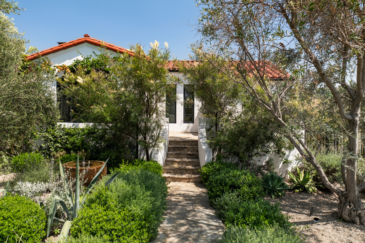 2168 Princeton Ave Echo Park Spanish Style home for sale Tracy Do Real Estate
