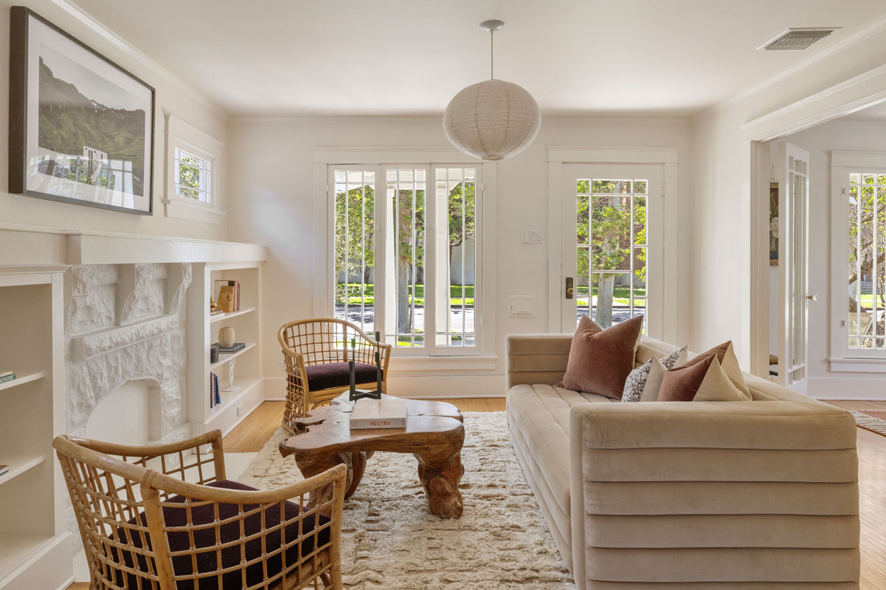 2938 Virginia Rd West Adams home for Sale Tracy Do Real Estate