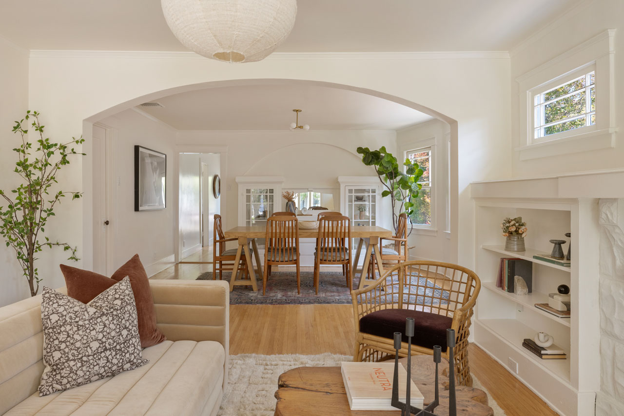 2938 Virginia Rd West Adams home for Sale Tracy Do Real Estate
