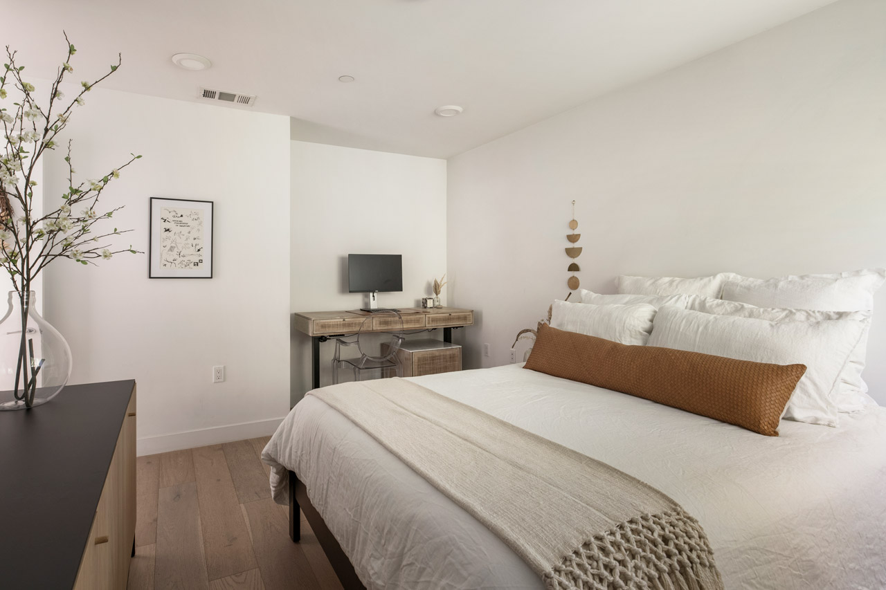 2152 Clifford St Echo Park Contemporary Small Lot Home for Sale Tracy Do Real Estate