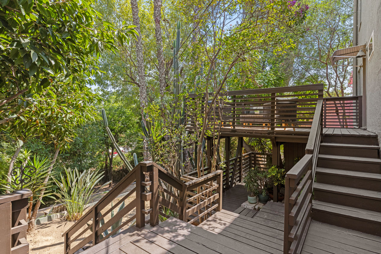 830 & 832 Robinson St Silver Lake Home for Sale Tracy Do Real Estate