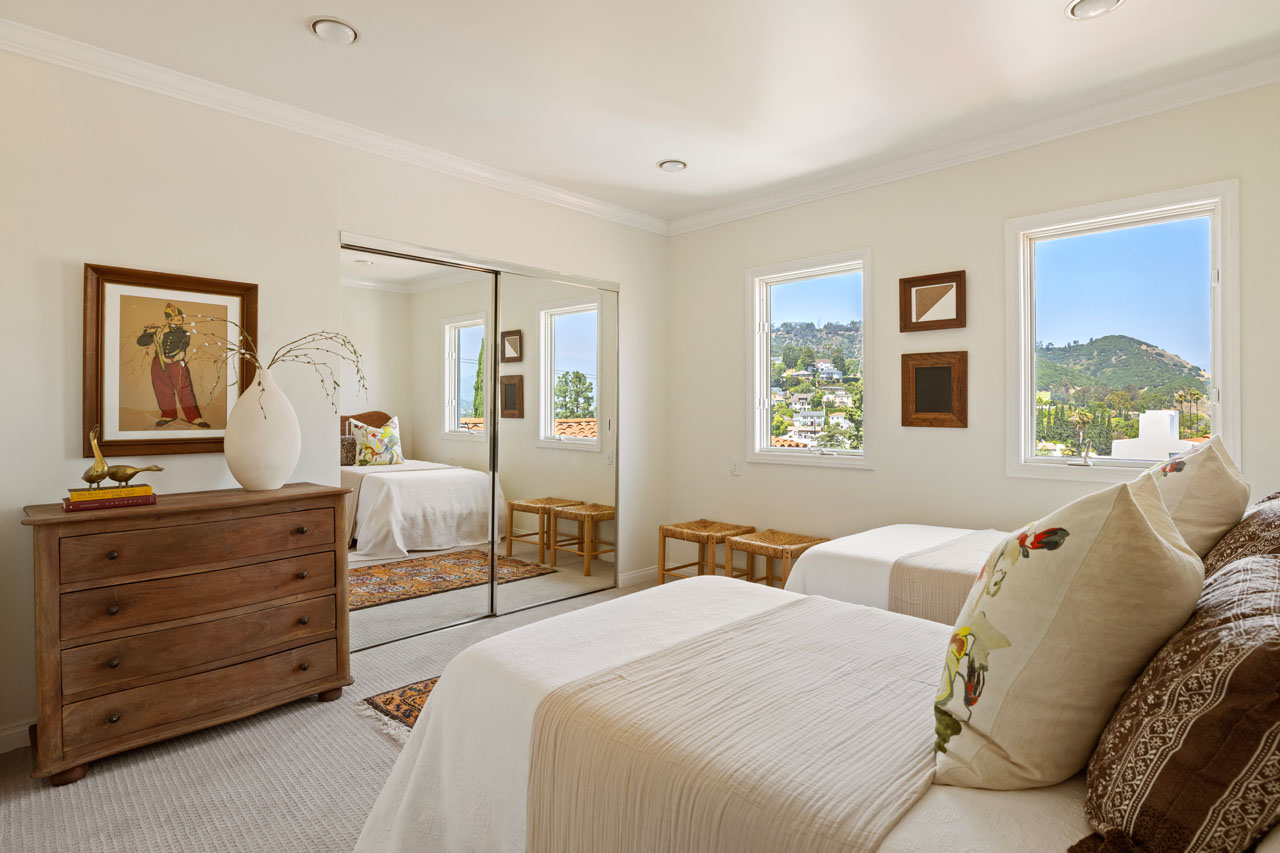 3700 & 3702 Arbolada Rd Los Feliz Spanish Duplex for Sale Tracy Do Real Estate