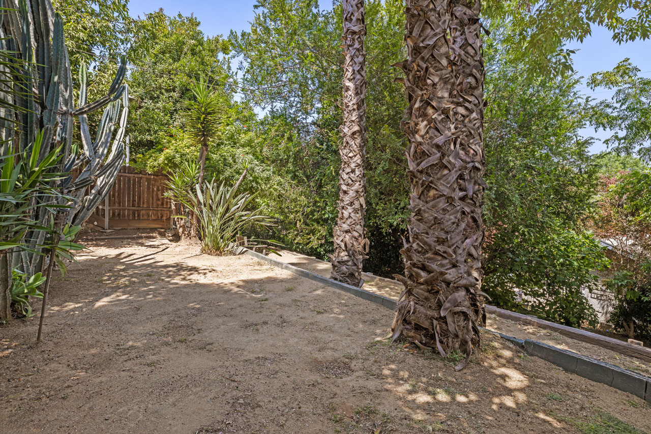 830 & 832 Robinson St Silver Lake Home for Sale Tracy Do Real Estate