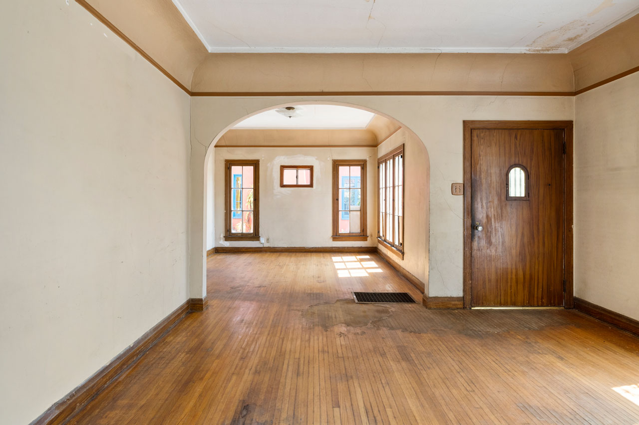 1418 N Ave 55 Highland Park Spanish style fixer for sale Tracy Do Real Estate