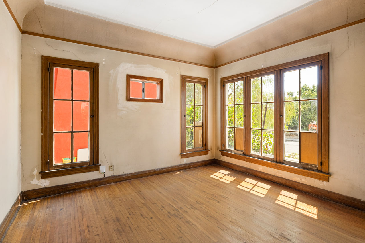 1418 N Ave 55 Highland Park Spanish style fixer for sale Tracy Do Real Estate