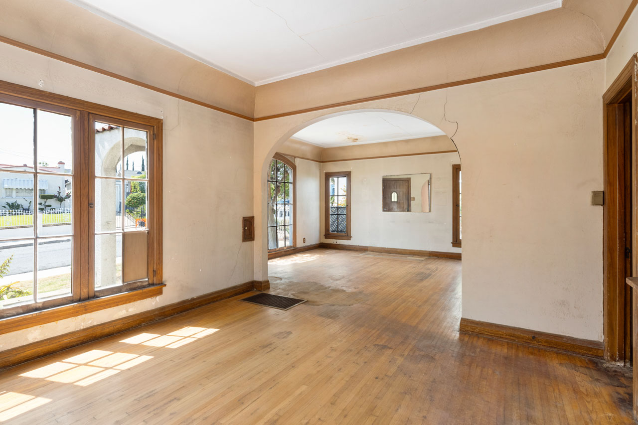 1418 N Ave 55 Highland Park Spanish style fixer for sale Tracy Do Real Estate