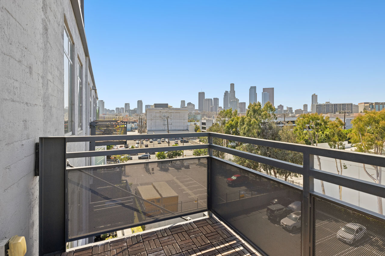 825 E 4th St #503 Arts District DTLA Loft for sale Tracy Do Real Estate