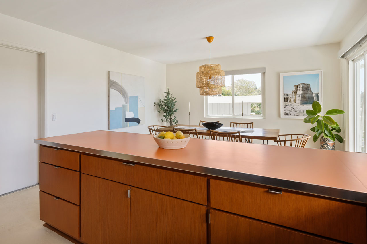 1241 Corona Dr Glendale Mid-Century Home for Sale Tracy Do Real Estate