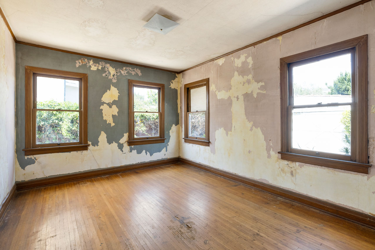 1418 N Ave 55 Highland Park Spanish style fixer for sale Tracy Do Real Estate