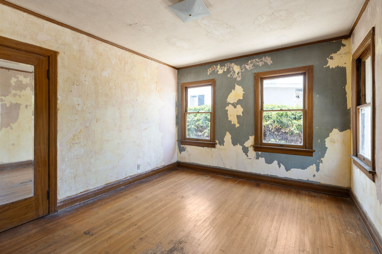 1418 N Ave 55 Highland Park Spanish style fixer for sale Tracy Do Real Estate