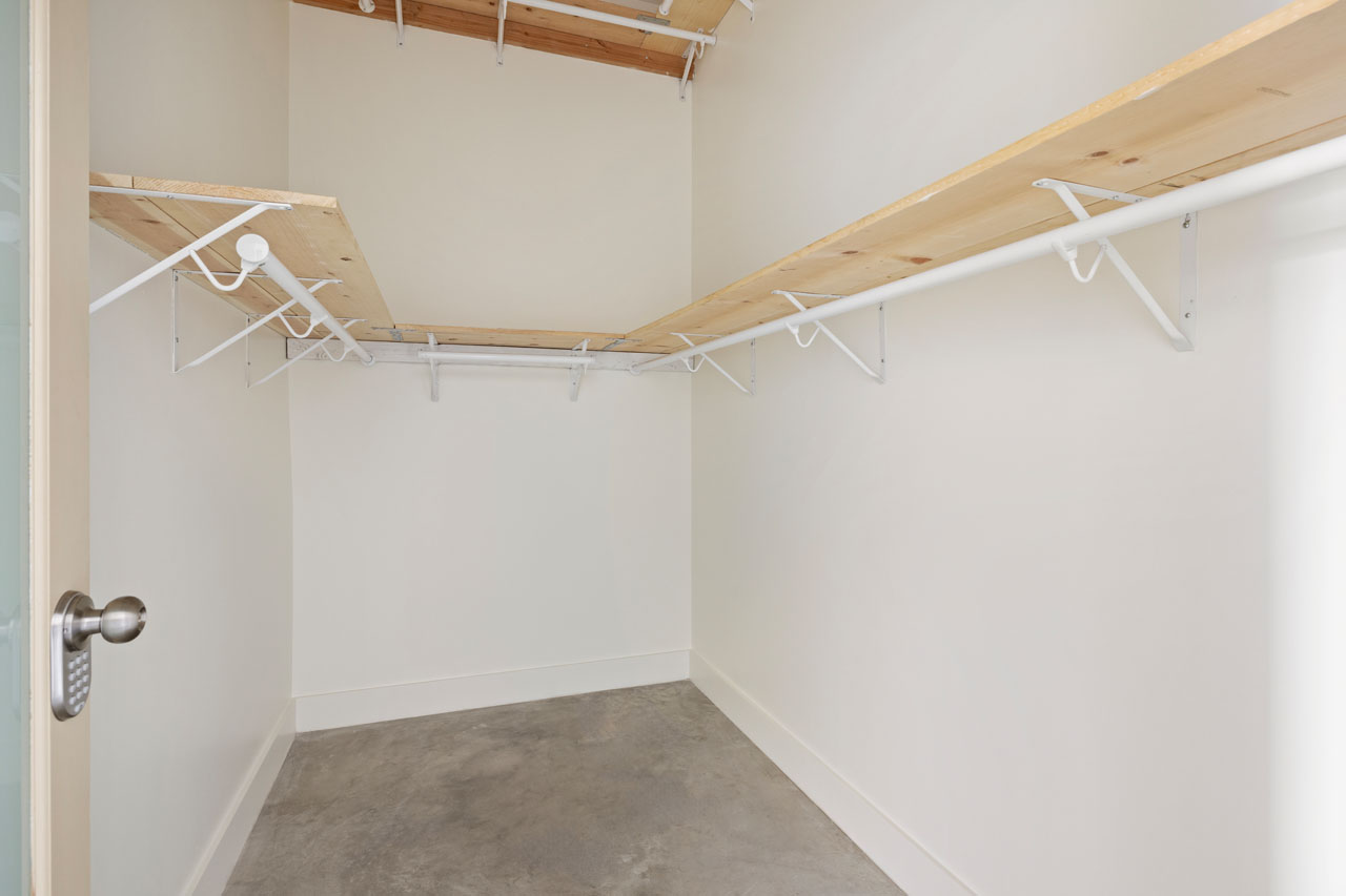 825 E 4th St #503 Arts District DTLA Loft for sale Tracy Do Real Estate