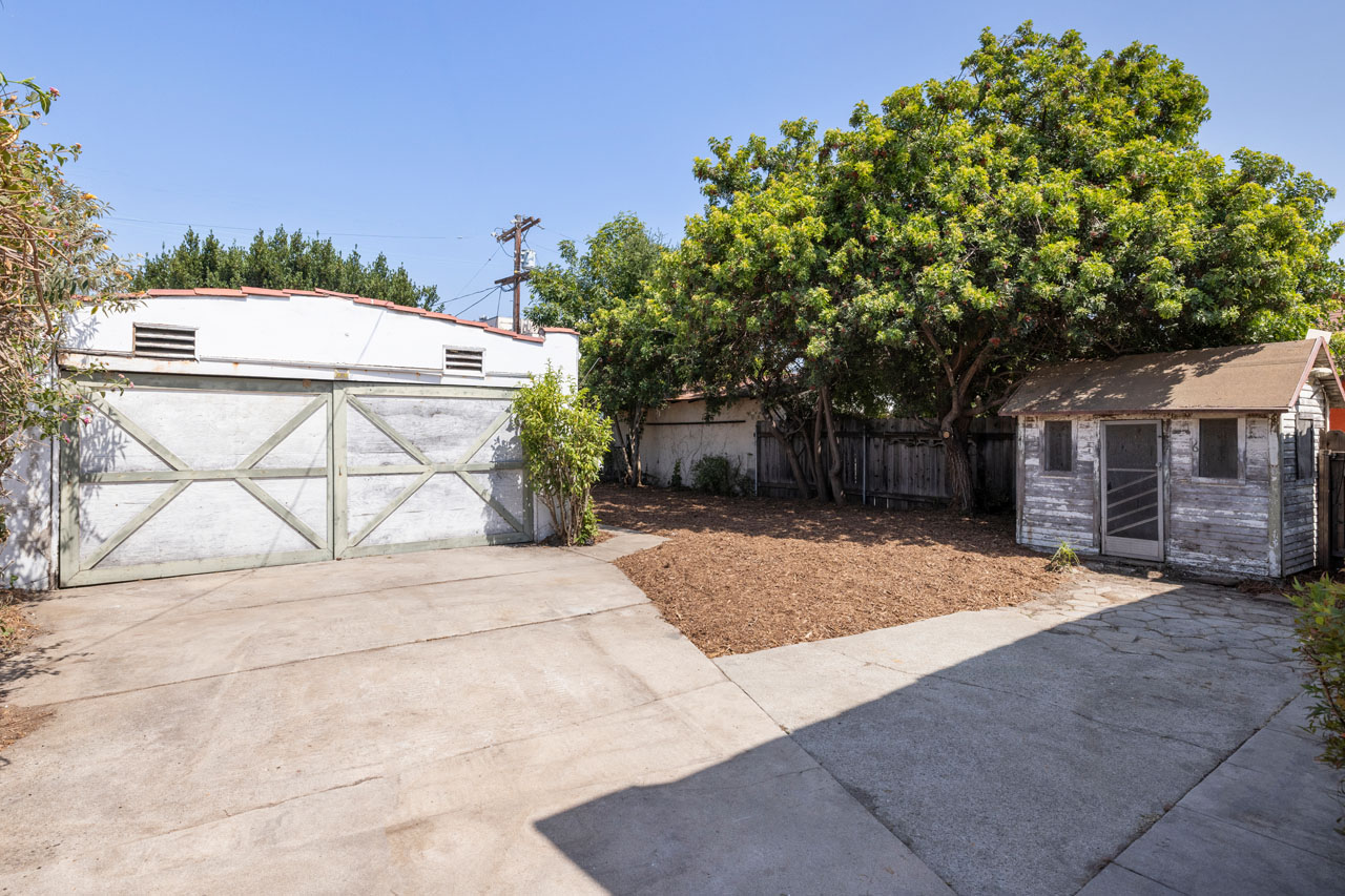 1418 N Ave 55 Highland Park Spanish style fixer for sale Tracy Do Real Estate