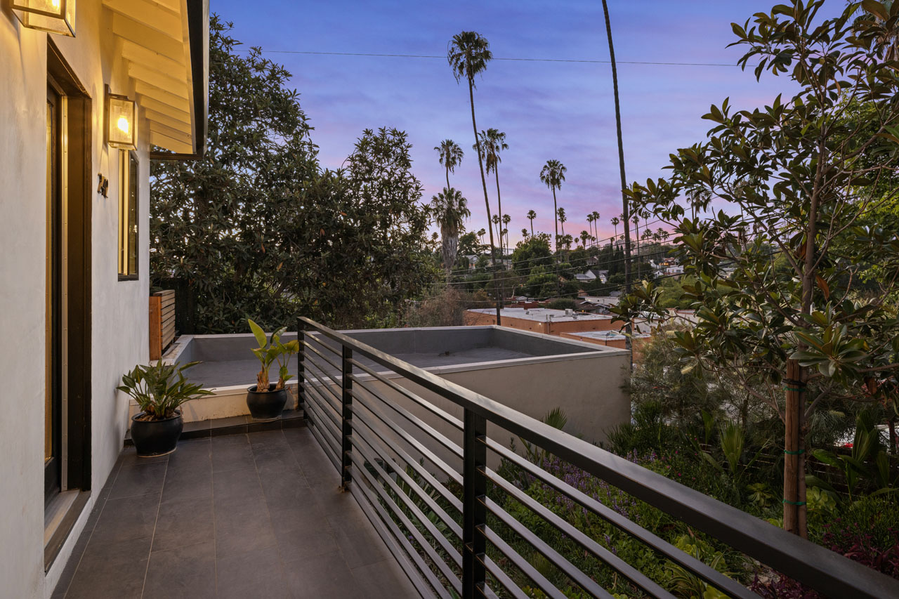 2414 Reservoir St Silver Lake Home for Sale Tracy Do Real Estate