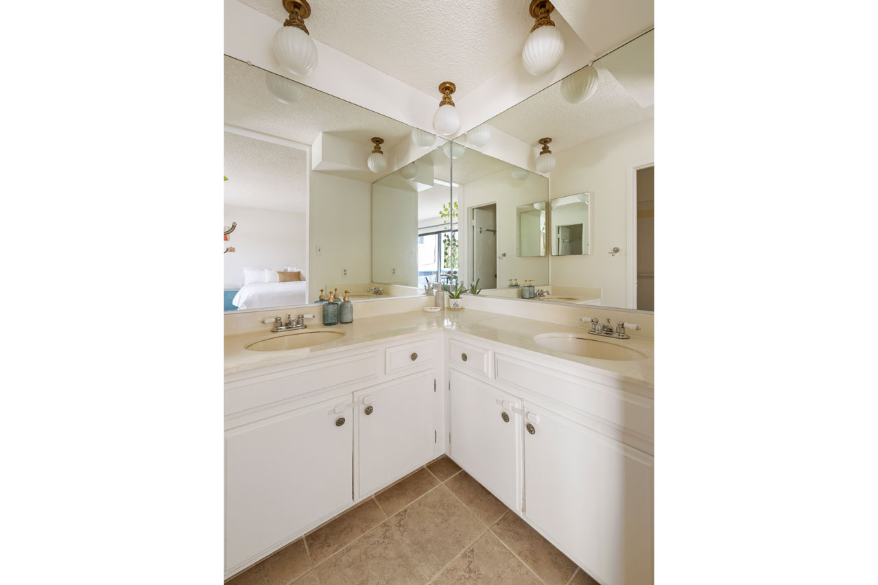 1910 Rodney Dr Los Feliz Condo for sale Tracy Do Real Estate