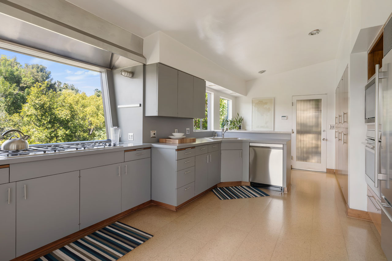 5715 Briarcliff Rd Beachwood Canyon Home for Sale Tracy Do Real Estate