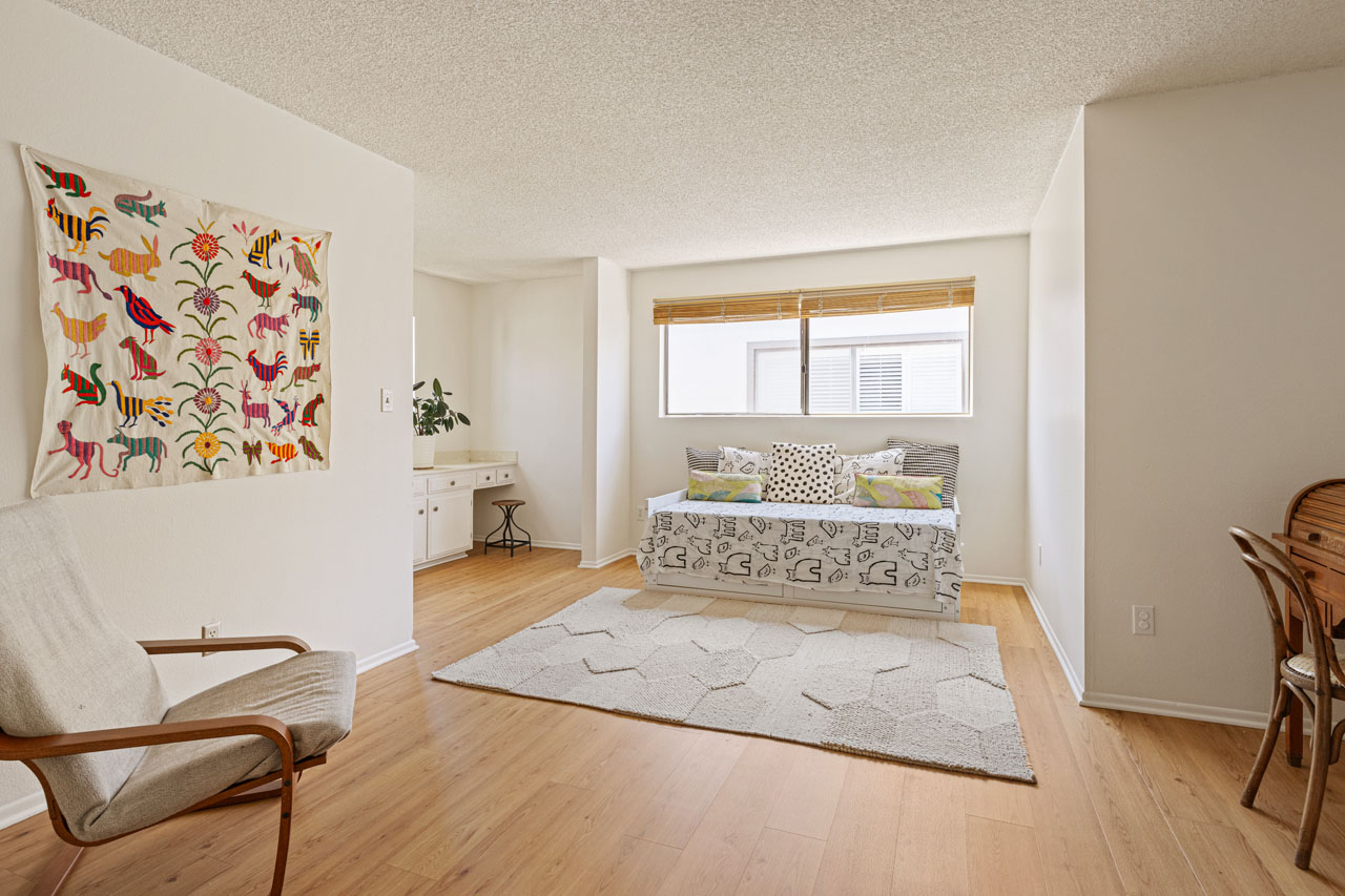 1910 Rodney Dr Los Feliz Condo for sale Tracy Do Real Estate