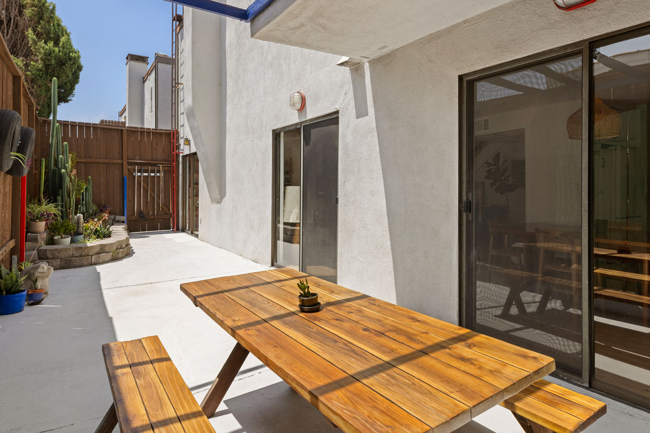 1910 Rodney Dr Los Feliz Condo for sale Tracy Do Real Estate