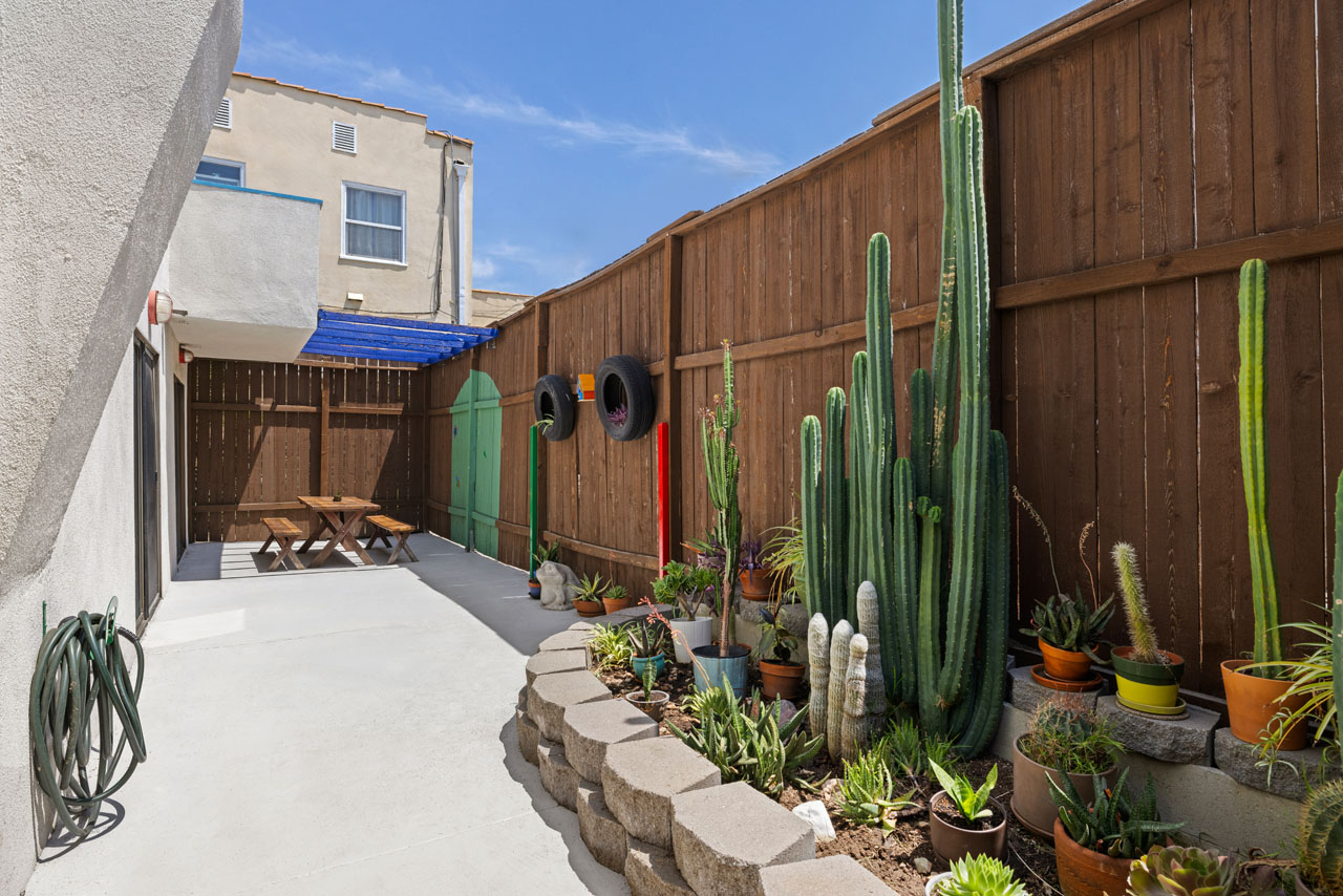 1910 Rodney Dr Los Feliz Condo for sale Tracy Do Real Estate
