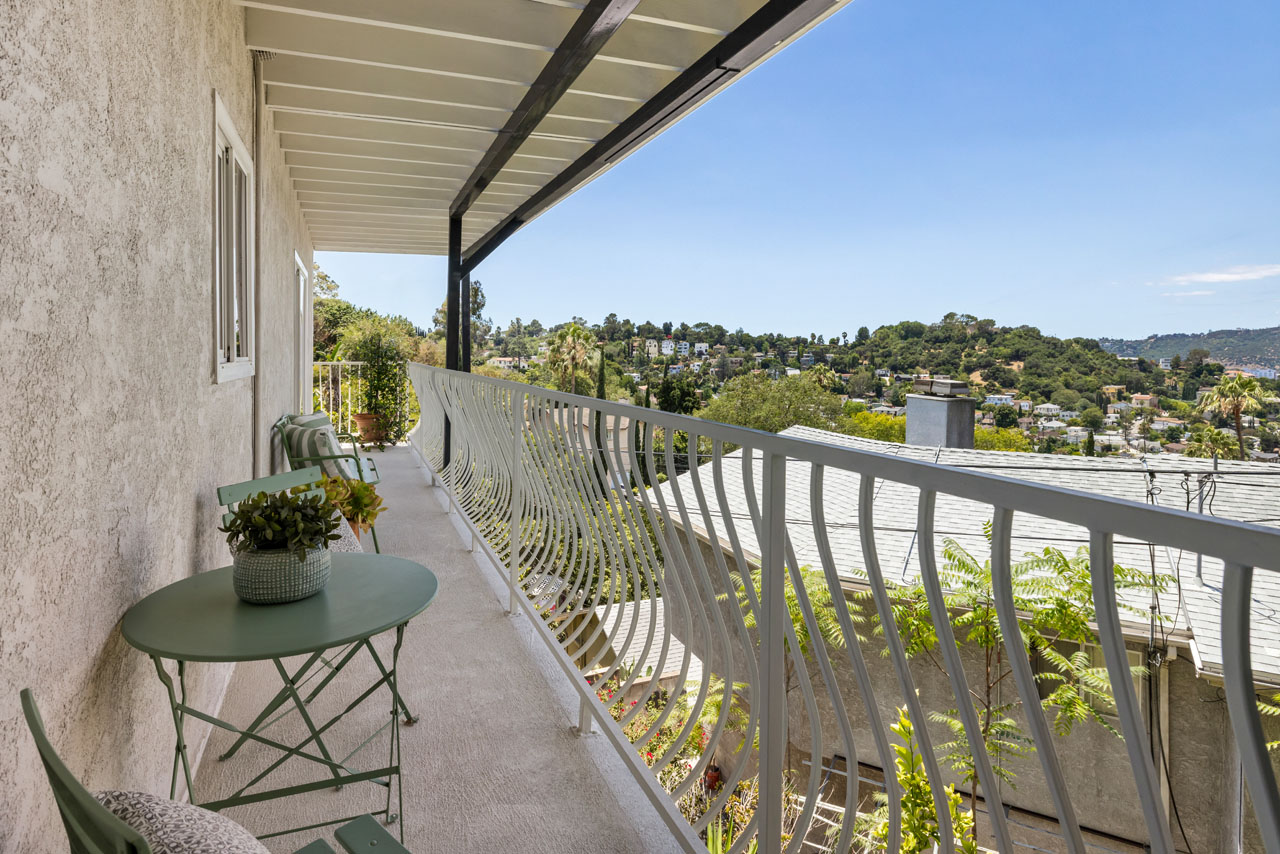 1241 Corona Dr Glendale Mid-Century Home for Sale Tracy Do Real Estate