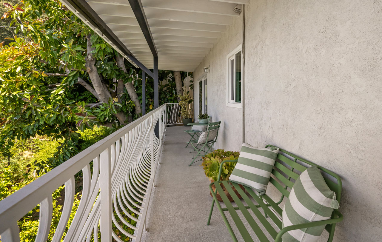 1241 Corona Dr Glendale Mid-Century Home for Sale Tracy Do Real Estate
