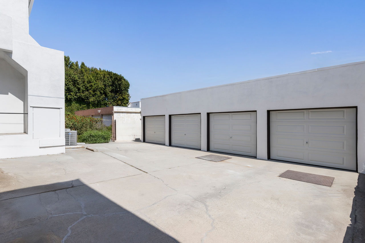 1106 S Cochran Ave Mid City Los Angeles TIC home for Sale Tracy Do Real Estate
