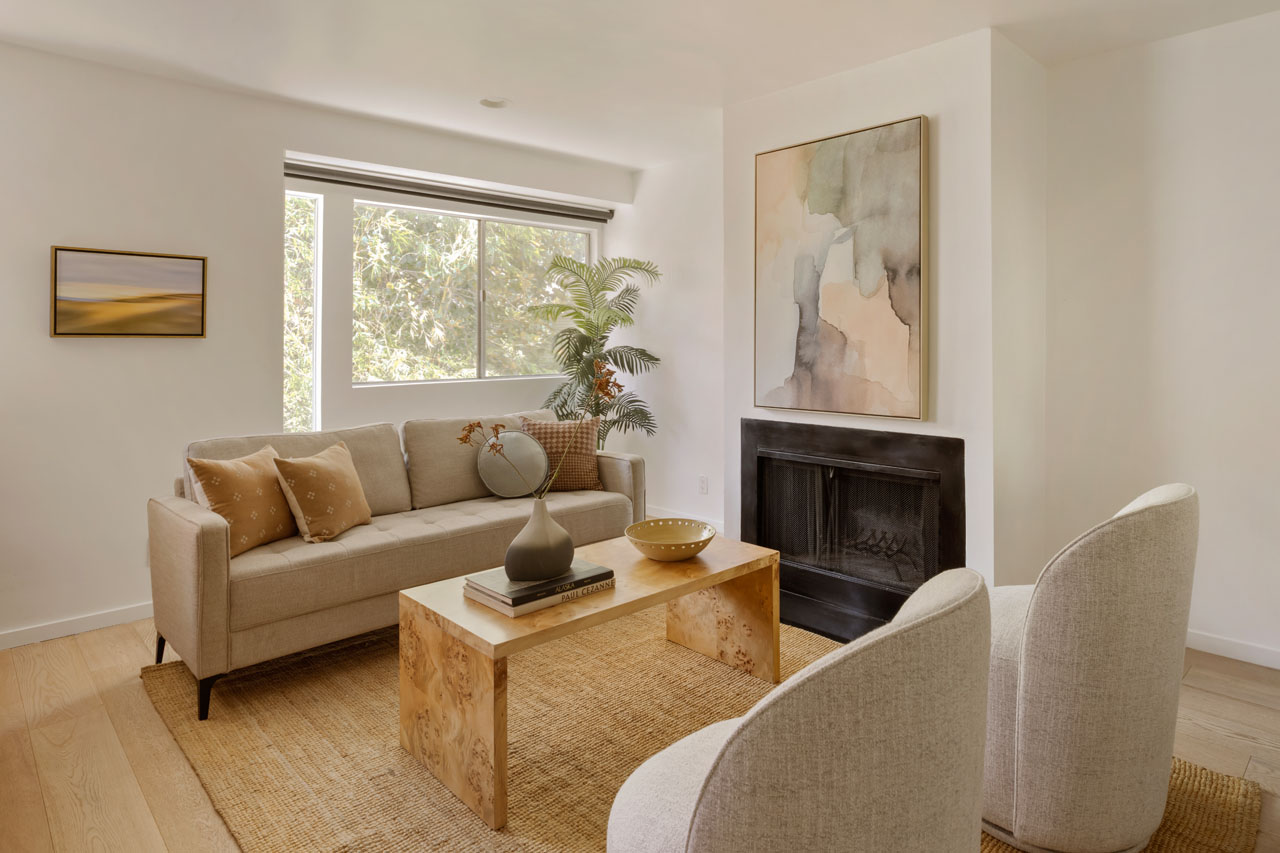 2147 N Beachwood Dr #5 Beachwood Canyon Hollywood Hills Condo for Sale Tracy Do Real Estate