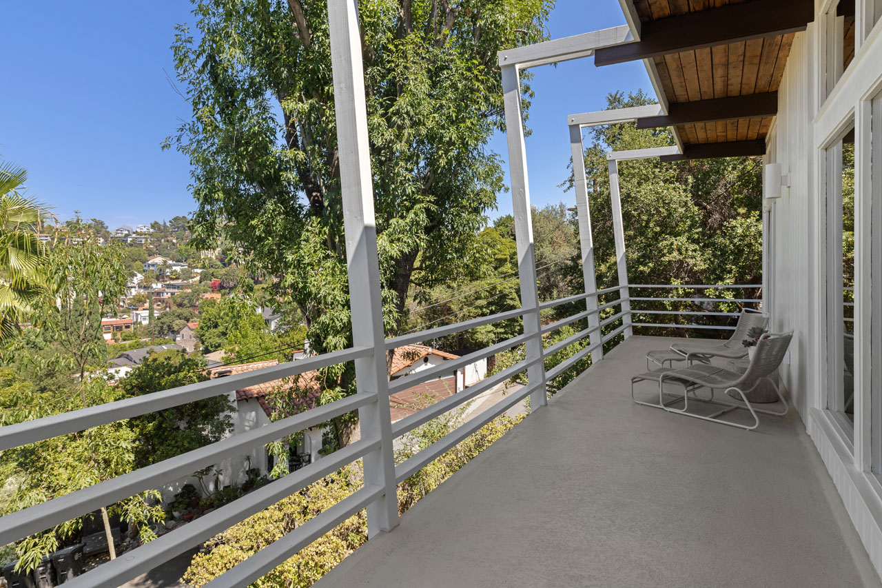1335 Columbia Dr Glendale Mid Century home for sale Tracy Do real estate