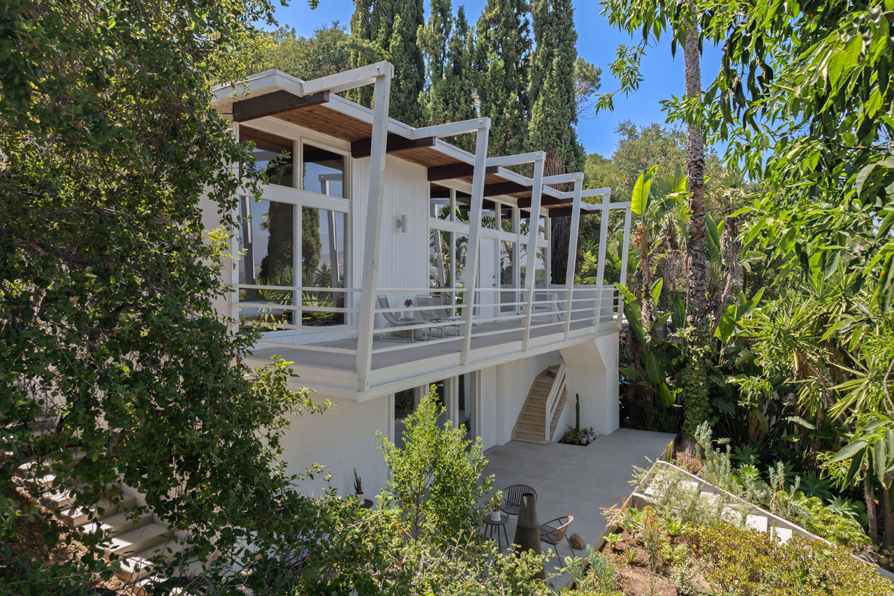 1335 Columbia Dr Glendale Mid Century home for sale Tracy Do real estate