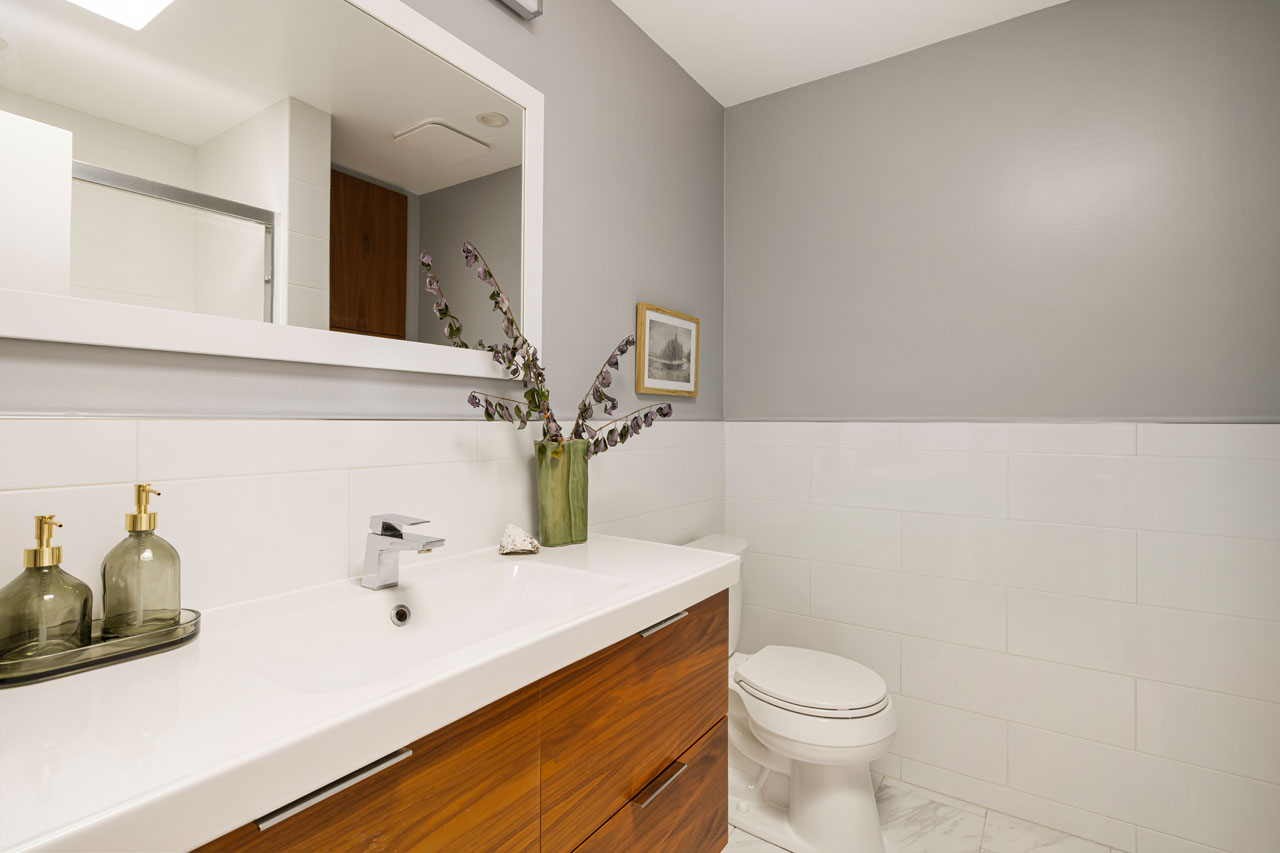 2147 N Beachwood Dr #5 Beachwood Canyon Hollywood Hills Condo for Sale Tracy Do Real Estate