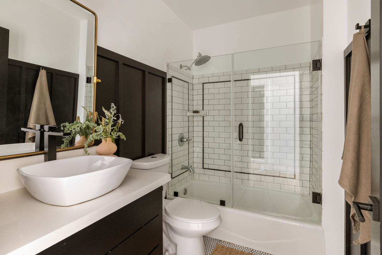 3711 Collis Ave El Sereno Home with a pool for Sale Tracy Do Real Estate