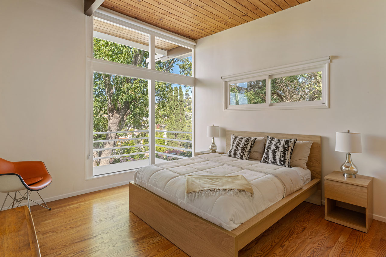 1335 Columbia Dr Glendale Mid Century home for sale Tracy Do real estate