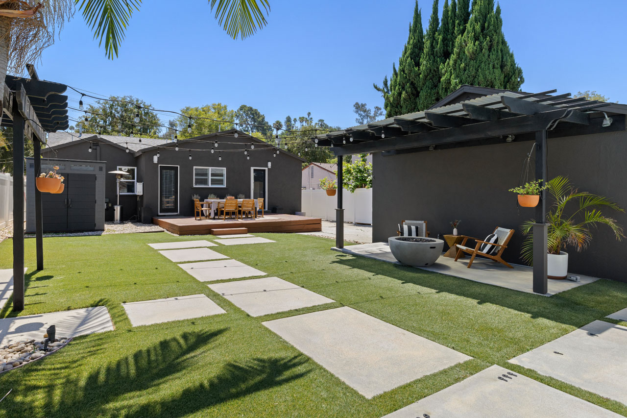 3711 Collis Ave El Sereno Home with a pool for Sale Tracy Do Real Estate